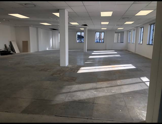 260M² OFFICE TO LET IN SANDHURST